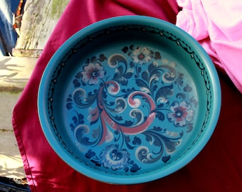 Painted wooden bowl, Norwegian folk art, rosemaling, Scandinavian, fruit bowl, bread plate