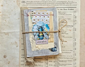 GRACEFUL Mini Junk Journal aus altes Papier und Scrapbook Papier