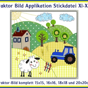 Könnte beinhalten: Ein blauer Traktor, ein weißes Schaf, ein braunes Haus mit rotem Dach und grüne Bäume sind auf einem gelben und weißen karierten Hintergrund gestickt. Der Text "Traktor Bild Applikation Stickdatei XI-XXL" befindet sich oben im Bild. Der Text "Traktor-Bild komplett 15x15, 16x16, 18x18 und 20x20cm" befindet sich unten im Bild.