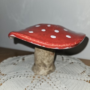 Amanita muscaria de cerámica, pieza única hecha a mano, regalo para amantes de la jardinería.