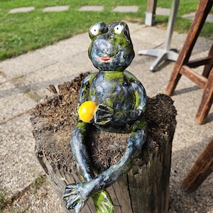Decorazione da giardino a forma di rana in ceramica, ceramica fatta a mano, pezzo unico, autunno