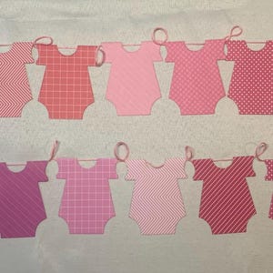 Guirnalda de cartón 3m, body bebé nacimiento niña, rosa, morado, blanco estampado