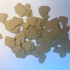 Confettis coeurs perforés à la main en papier kraft 5g, anniversaire, diamètre des coeurs 1,6 cm + 2,4 cm