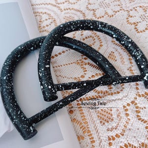 A pair of Acrylic Purse Handles Resin Handbag Handles (ST_L_1275)