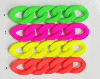 100pcs Liens de chaîne en acrylique 24x17mm Collier de maillons de chaîne en plastique fluorescent à liens ouverts (ZKPJ319)