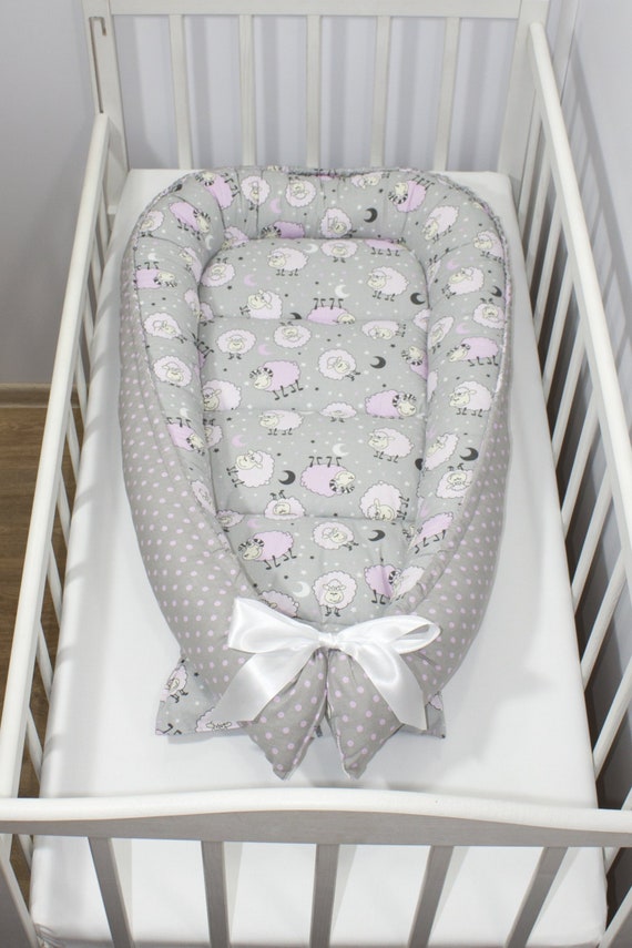 dock a tot in bassinet