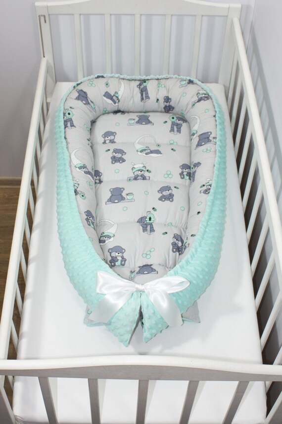 dock a tot in bassinet