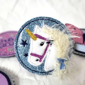 Klettie Patch Einhorn/Pferd mit Wuschelmähne und Glitzergeschirr - viele Farben