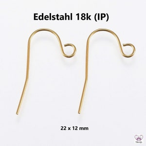 Könnte beinhalten: Zwei goldfarbene Ohrhaken aus Edelstahl mit 18 Karat vergoldet. Die Haken sind 22 mm lang und 12 mm breit.  Edelstahl 18k (IP)