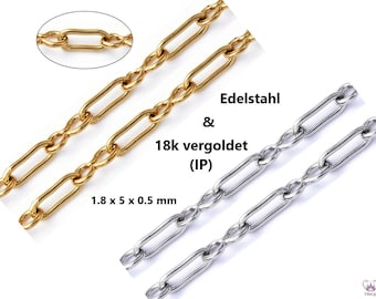 Puede incluir: Primer plano de dos collares de cadena de acero inoxidable dorados y plateados. Las cadenas doradas están chapadas en oro de 18 quilates. Las cadenas tienen un diseño de eslabones único. El texto de la imagen dice "Edelstahl & 18k vergoldet (IP) 1,8 x 5 x 0,5 mm."