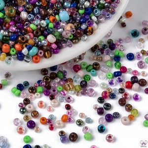 50g ROCAILLES mix di forma rotonda - forma e dimensione mista ~ 2-6 x 2-5 x 2-5 mm perle di vetro (0,07 EUR/g) / mix di colori per progetti creativi fai da te