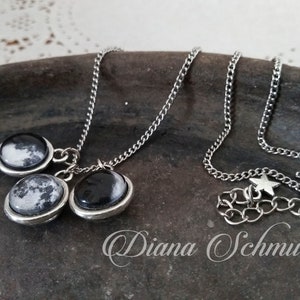 Collier de lune de naissance, 2 côtés, collier de phases de lune personnalisé, pendentif de phase de lune, système solaire, personnalisé, collier de lune, cadeau danniversaire image 2