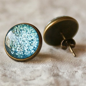 Blue Moon Studs, boucles doreilles lunaires, univers, galaxie image 1