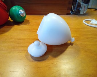 2.5" White Delrin Bearing Tip Throw Type Spin Top
