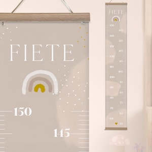 personalisierte Messlatte aus Stoff I Design Regenbogen beige