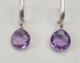 Ohrhänger aus Silber mit Amethyst-Tropfen