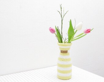 nordic flower spring Vase aus Textilgarn y white