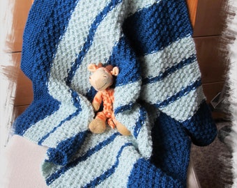 BABYDECKE  handgestrickt -  "Bio-Schurwolle " Geburt Taufe Geburtstag Mitbringsel Baby-Party Kuscheldecke Wagendecke