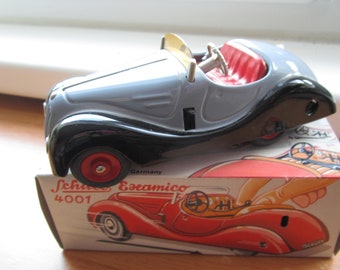 Vintage sports car car "SCHUCO Patent Auto Examico 4001" tin toy children collectors