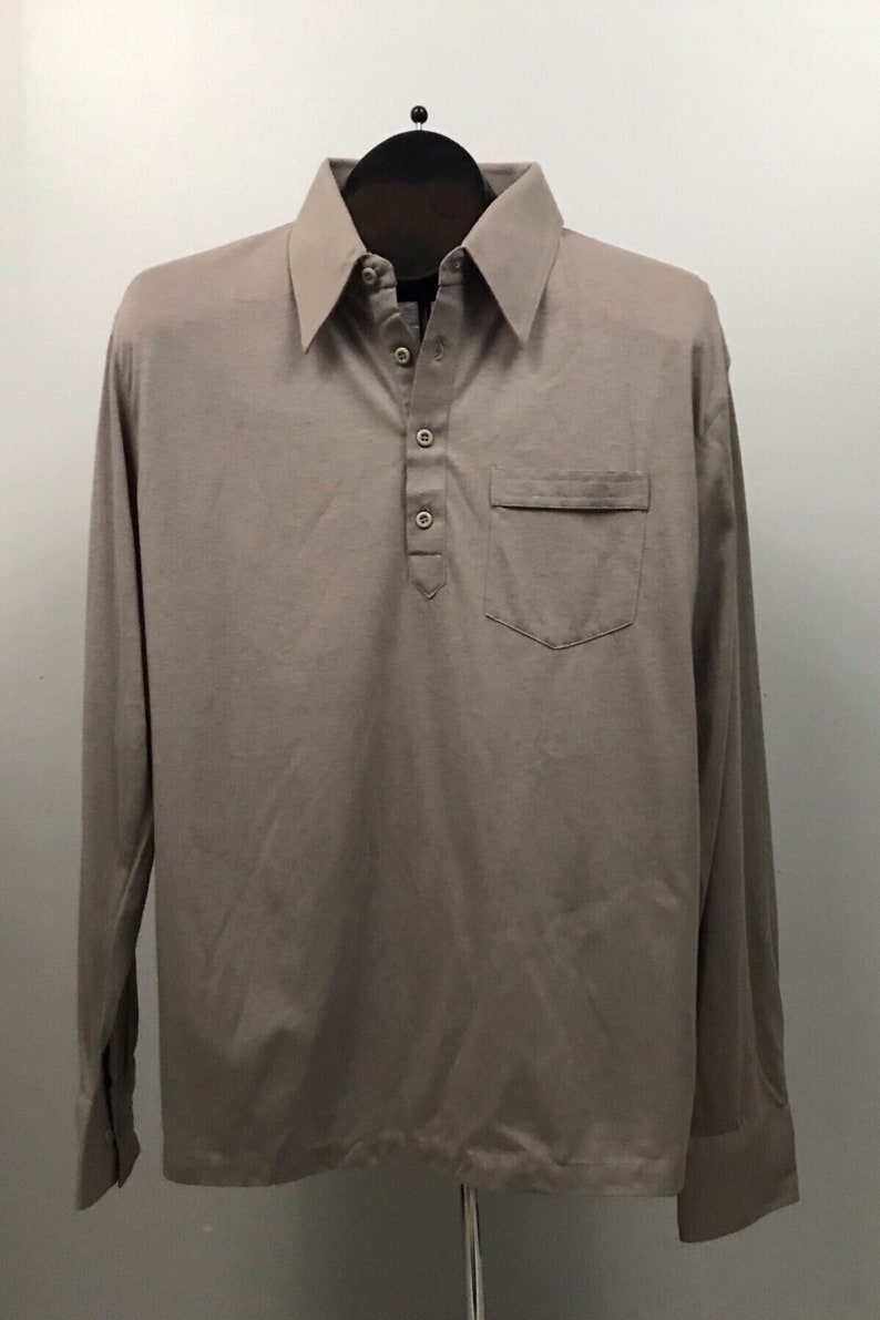 1970s Taupe Polo Shirt 70s NOS Four Button Polo Knitwear Shirt Casual Unworn Men/'s Medium