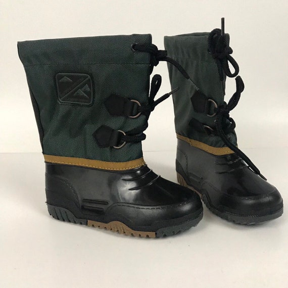boys size 6 rain boots