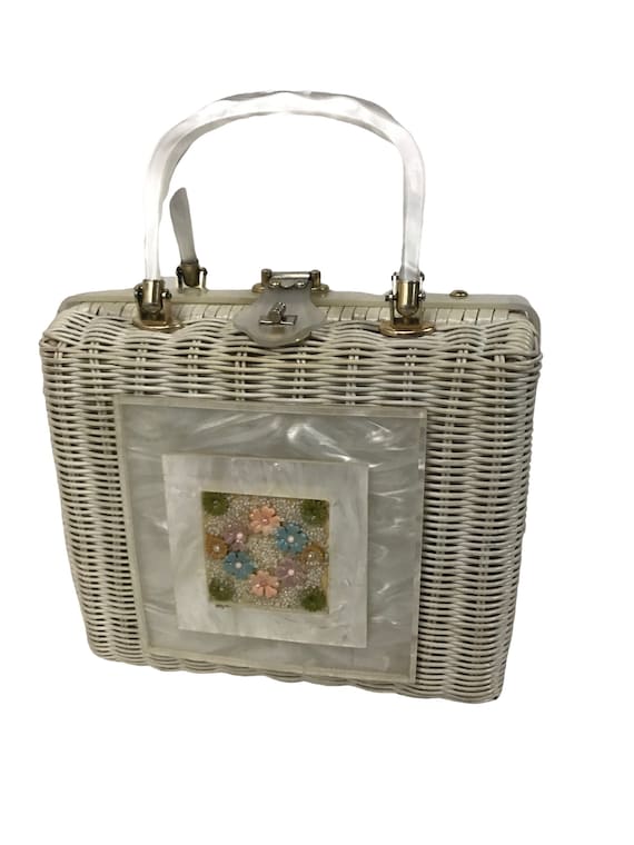 1960s White Wicker Lucite Purse / Woven Handbag Fl