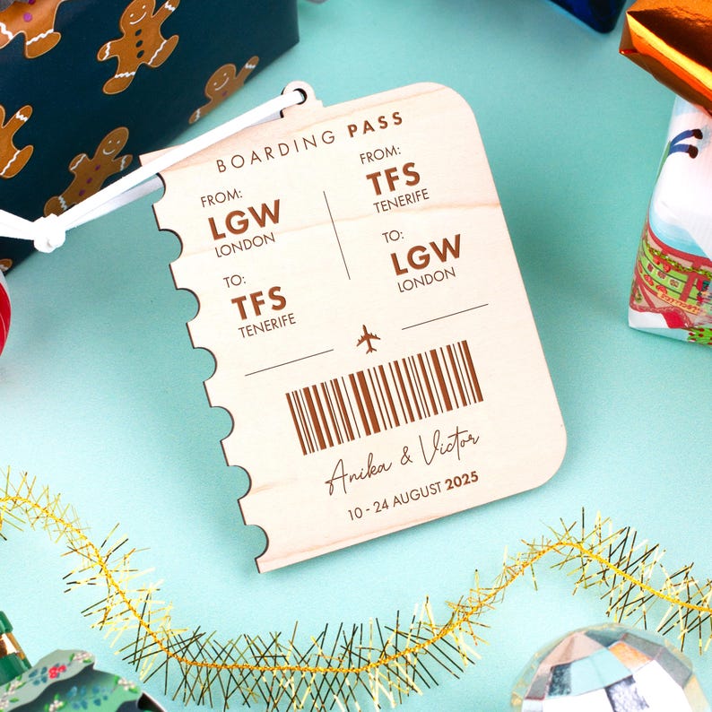 Personalised Travel Ticket Family Boarding Pass Christmas Decoration afbeelding 2