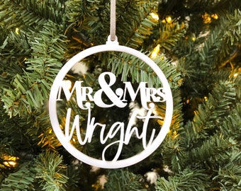 Personalised Mr & Mrs Christmas Ornament, Christmas Decoration, Acrylic Ornament, Just Married, Newlyweds Christmas, Family Bauble