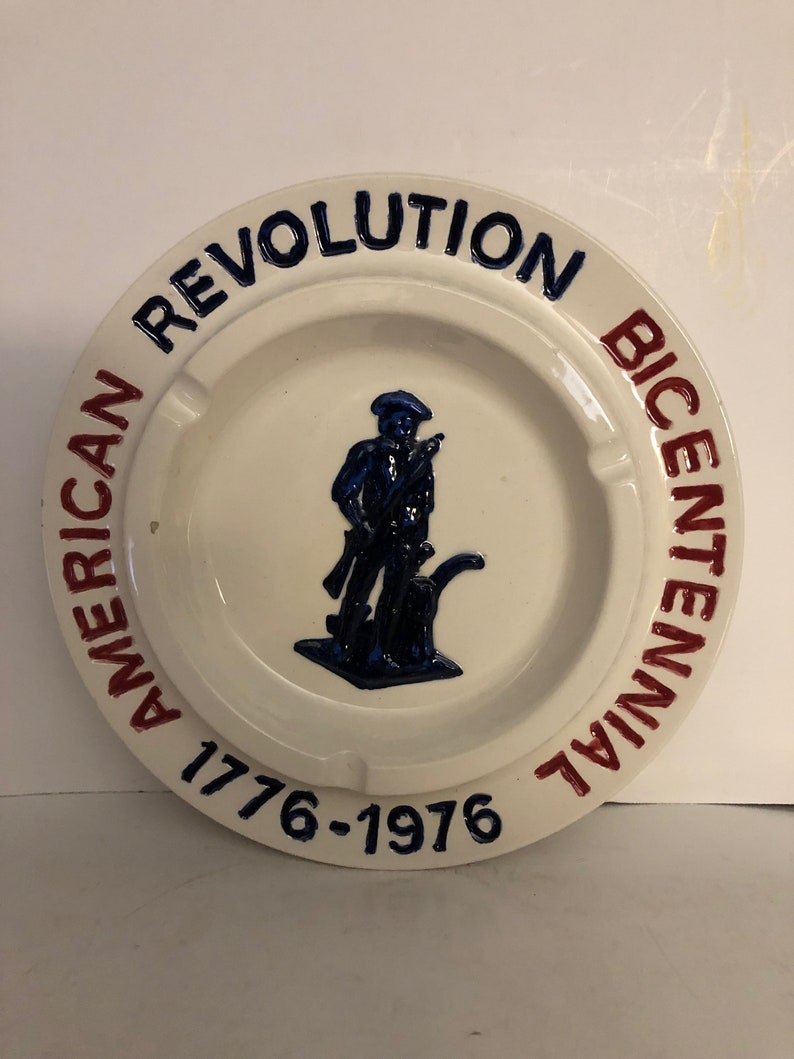 Vintage American Revolution Bicentennial 1776-1976 Ceramic Ashtray