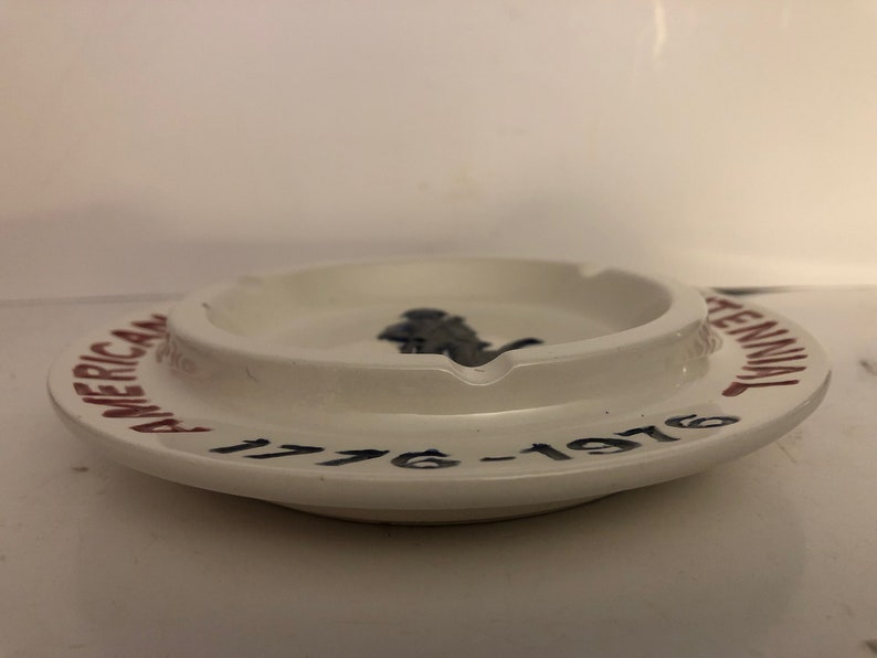 Vintage American Revolution Bicentennial 1776-1976 Ceramic Ashtray