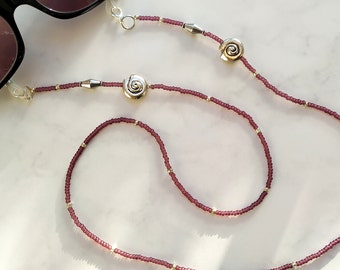 Edle filigrane Perlenkette für deine Brille / Brillenkette / extra lang ca. 80cm / matt lila