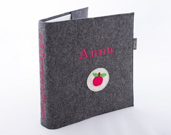 Certificate folder with wool felt cover