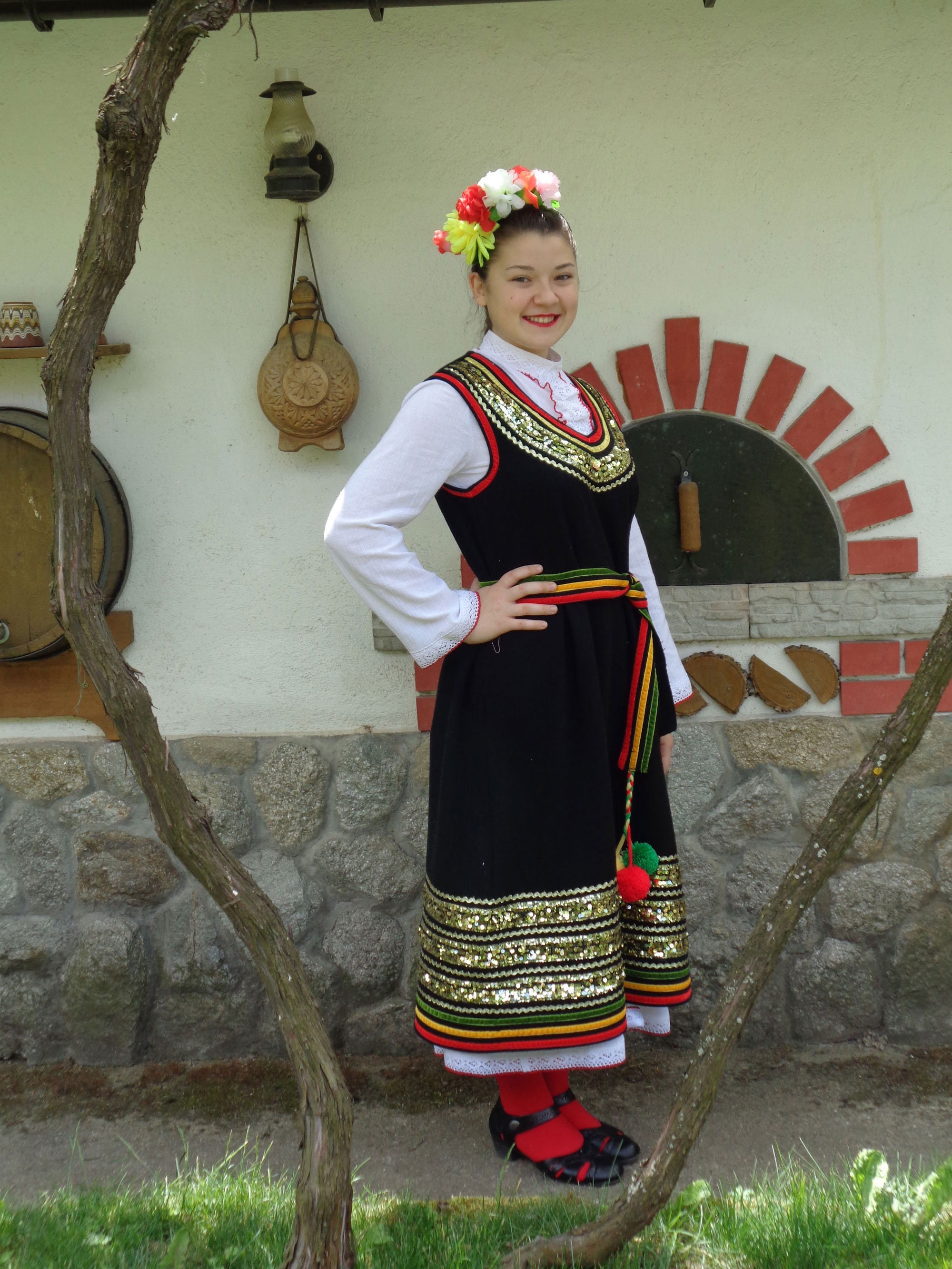 Bulgarian Folk Costume, Shopska Costume 