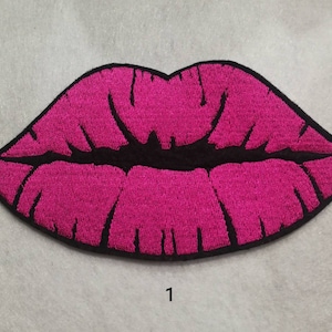 Small kiss lips iron on patch / pink lips / red kiss lips, jacket or bag patch, school patches, decorative accessories, gift ideas