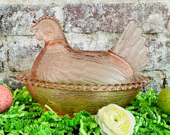 Rosa Huhn auf Nest, Indiana Glas Hellrosa Glas Huhn auf Nest Candy Dish, Trinket Dish, Indiana Henne Candy Dish, Pastellrosa Henne auf Nest