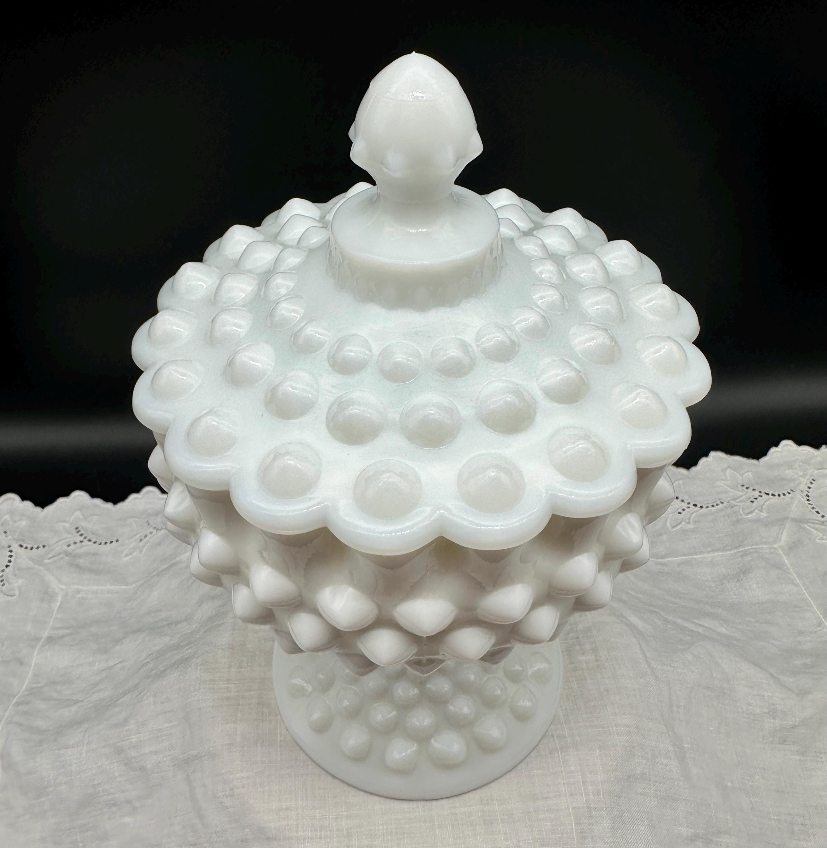 フェントン ホブネイル ミルクガラス キャンディディッシュ 蓋付き