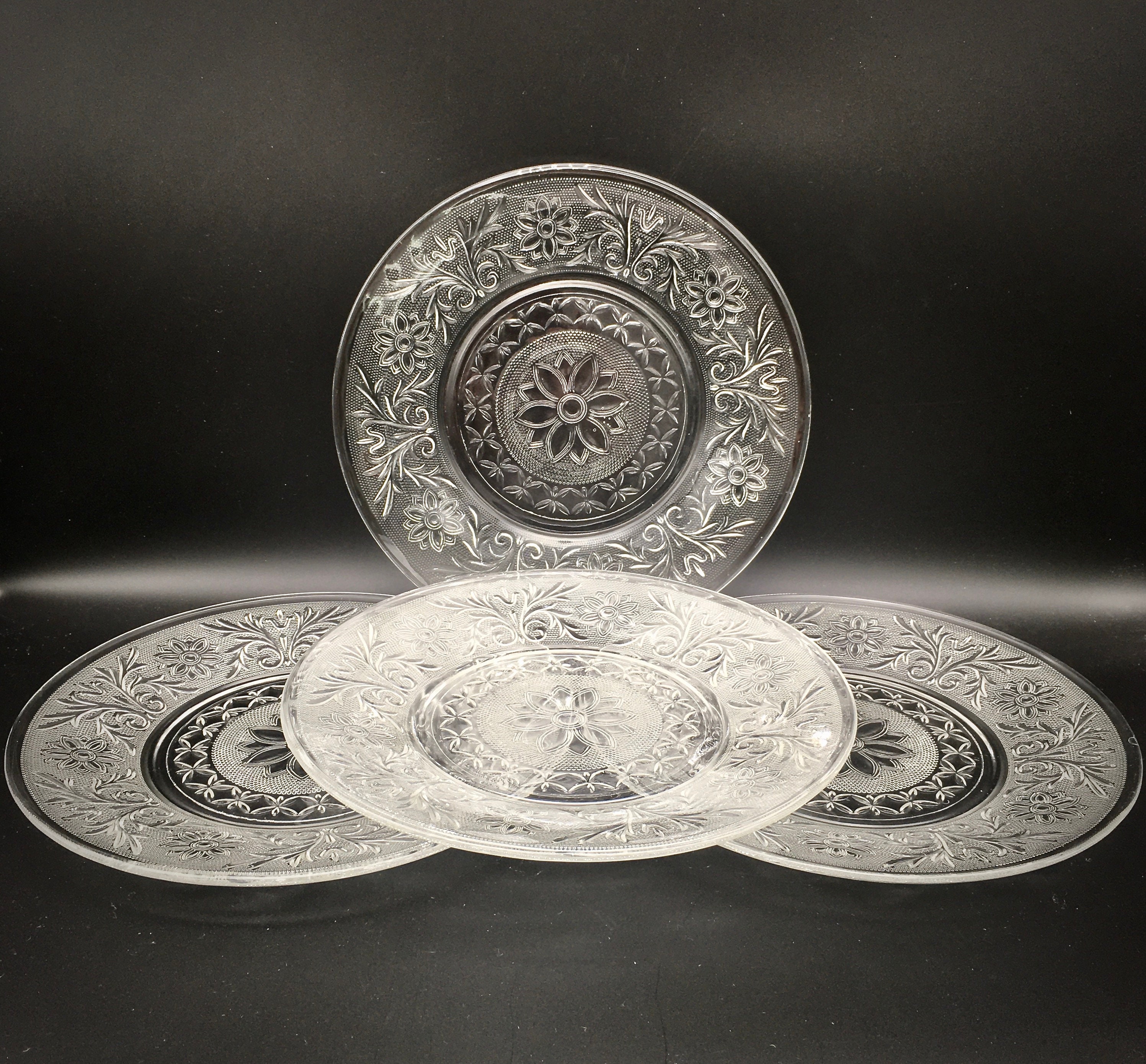 Clear Glass Dinner Plates Sandwich Pattern Pressed Glass Etsy