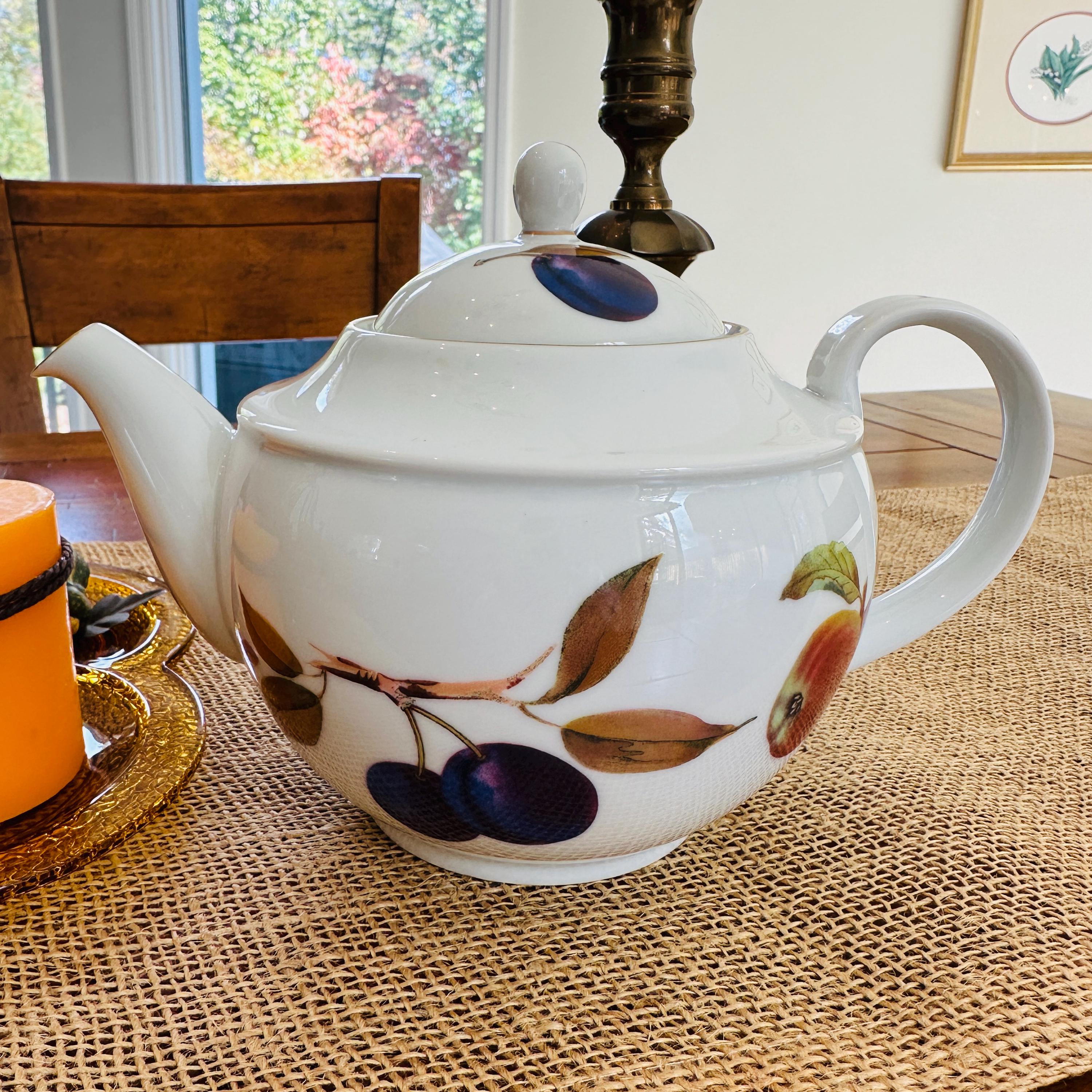 Royal Worcester ロイヤルウースター Evesham(イヴシャム
