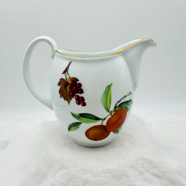 Royal Worcester Evesham Gold Fine Porcelain 24 Ounce Jug Milk Pitcher