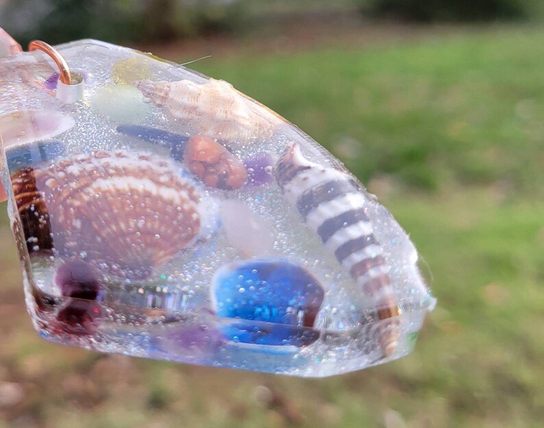 Resin necklace with real shells and stones 24 grams image 8