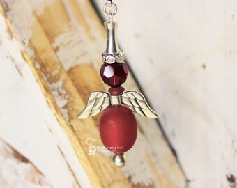 Chains or keychain angel dark red