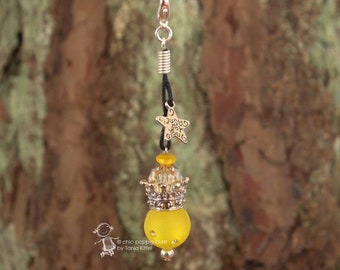 Chains or keychain crown yellow