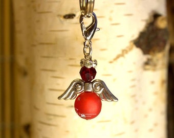 small chain pendant angel red