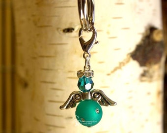 small chain pendant angel dark green