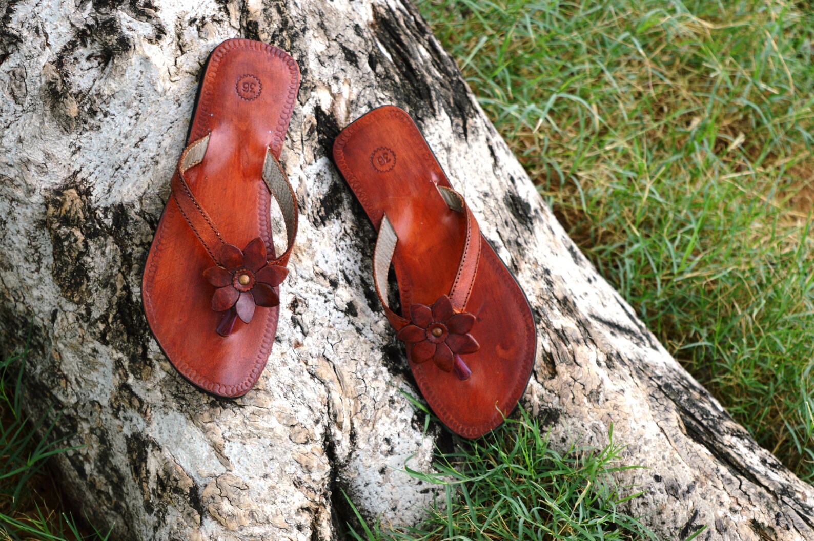 ben sherman flip flops