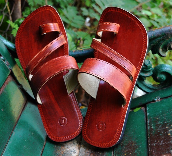 boys leather flip flops