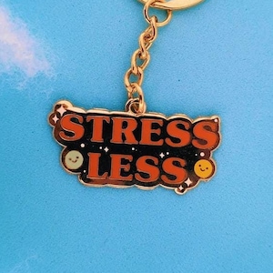 Stress weniger Emaille Schlüsselanhänger, Geschenke für psychische Gesundheit, Angst Geschenke, Self Care Geschenke, Angst Unterstützung