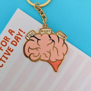 Portachiavi smaltato "Too Many Tabs", regalo per la salute mentale, regali per ADHD, neurodivergente, regalo con cui identificarsi