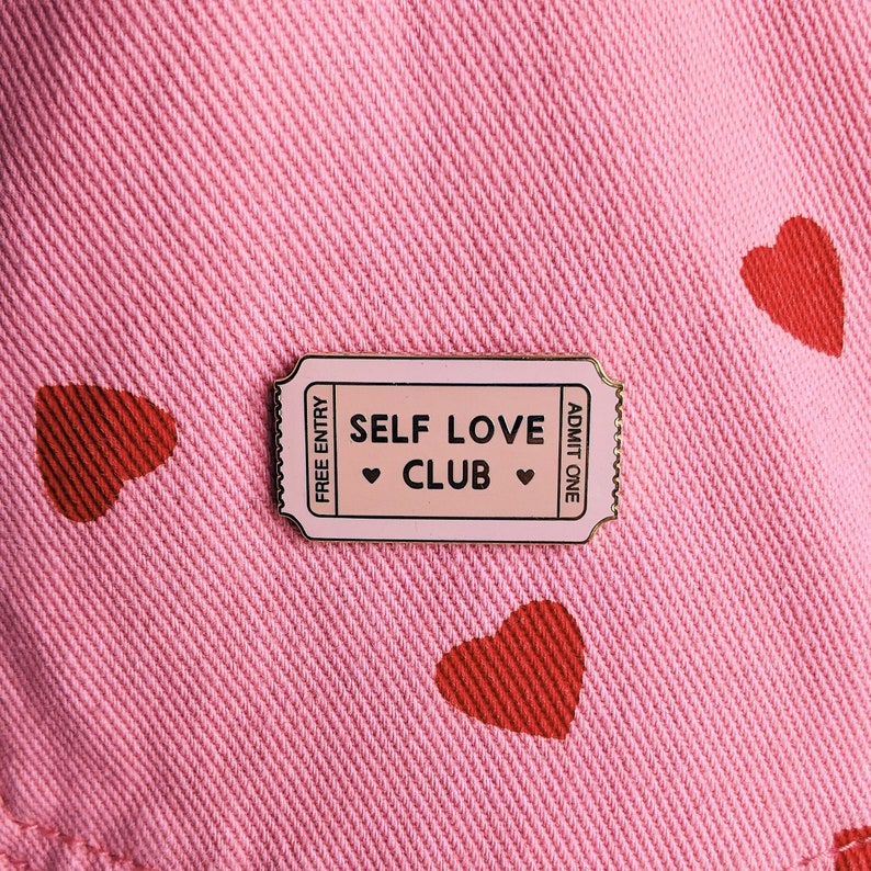 Self love club графика. Affirmations in english. Self love club перевод. Affirmations of love. Self love club перевод.