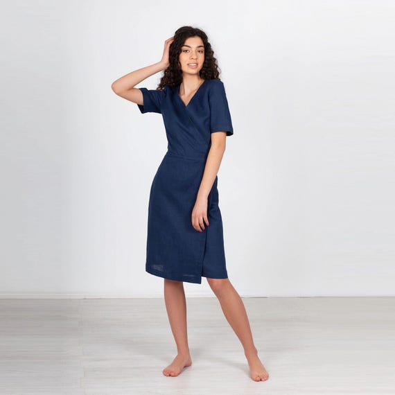 green emerald velvet dress Formal Fitted Dress With White Collar